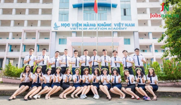 Đào Tạo Tiếp Viên Hàng Không: Ngành Học và Trường Đào Tạo