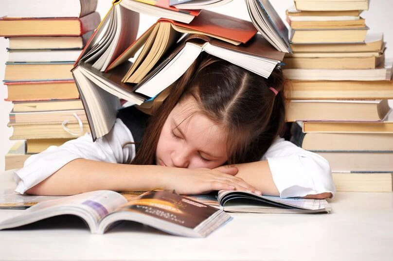 Vô Định Là Gì? Giải Mã 07 Dấu Hiệu Của Trạng Thái Vô Định Áp lực do kỳ vọng cao