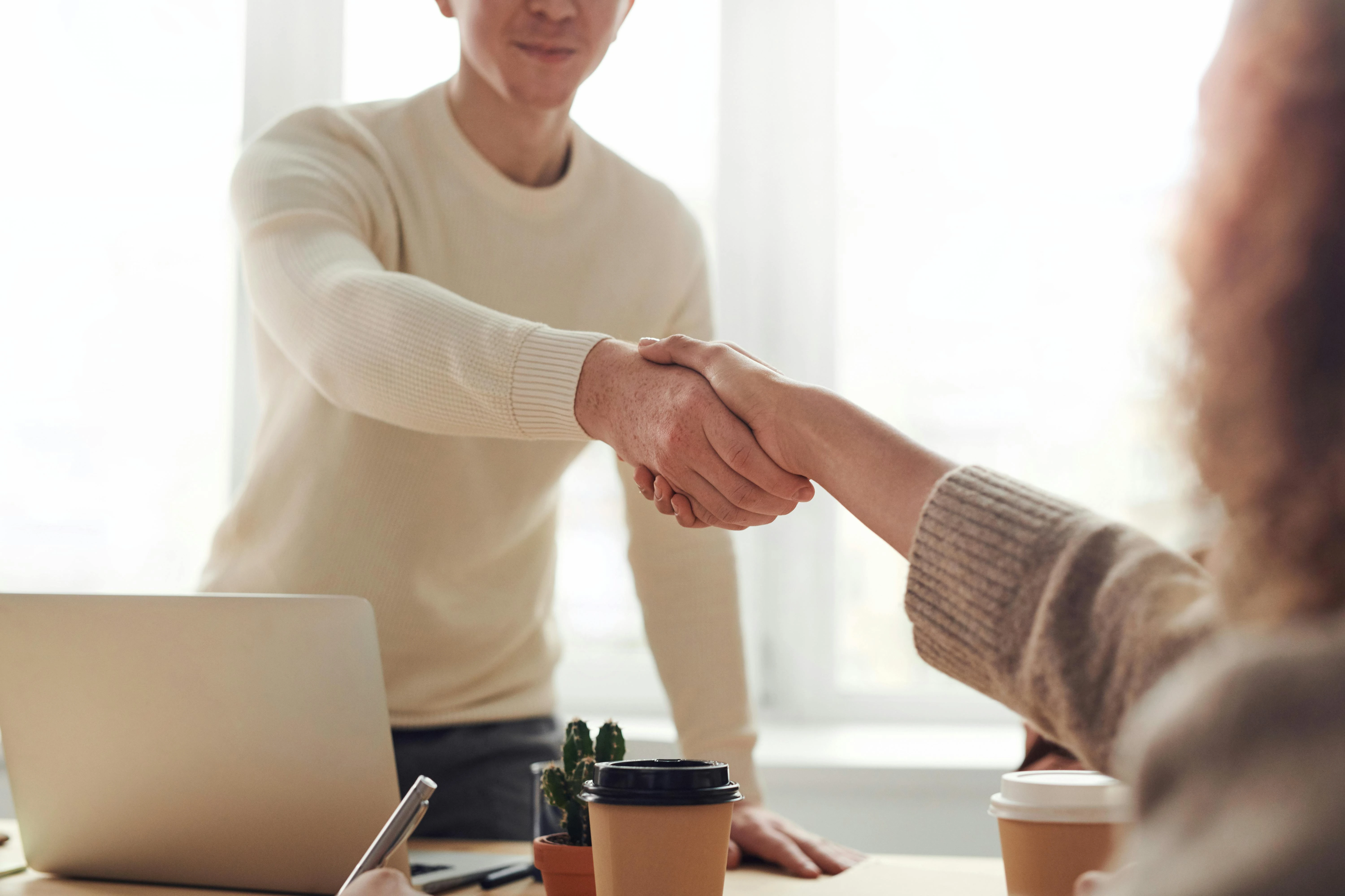 HR Là Làm Gì? Top 07 Bí Mật Về Nghề HR Mà Bạn Cần Nên Biết! Con đường trở thành Nhân viên Nhân sự