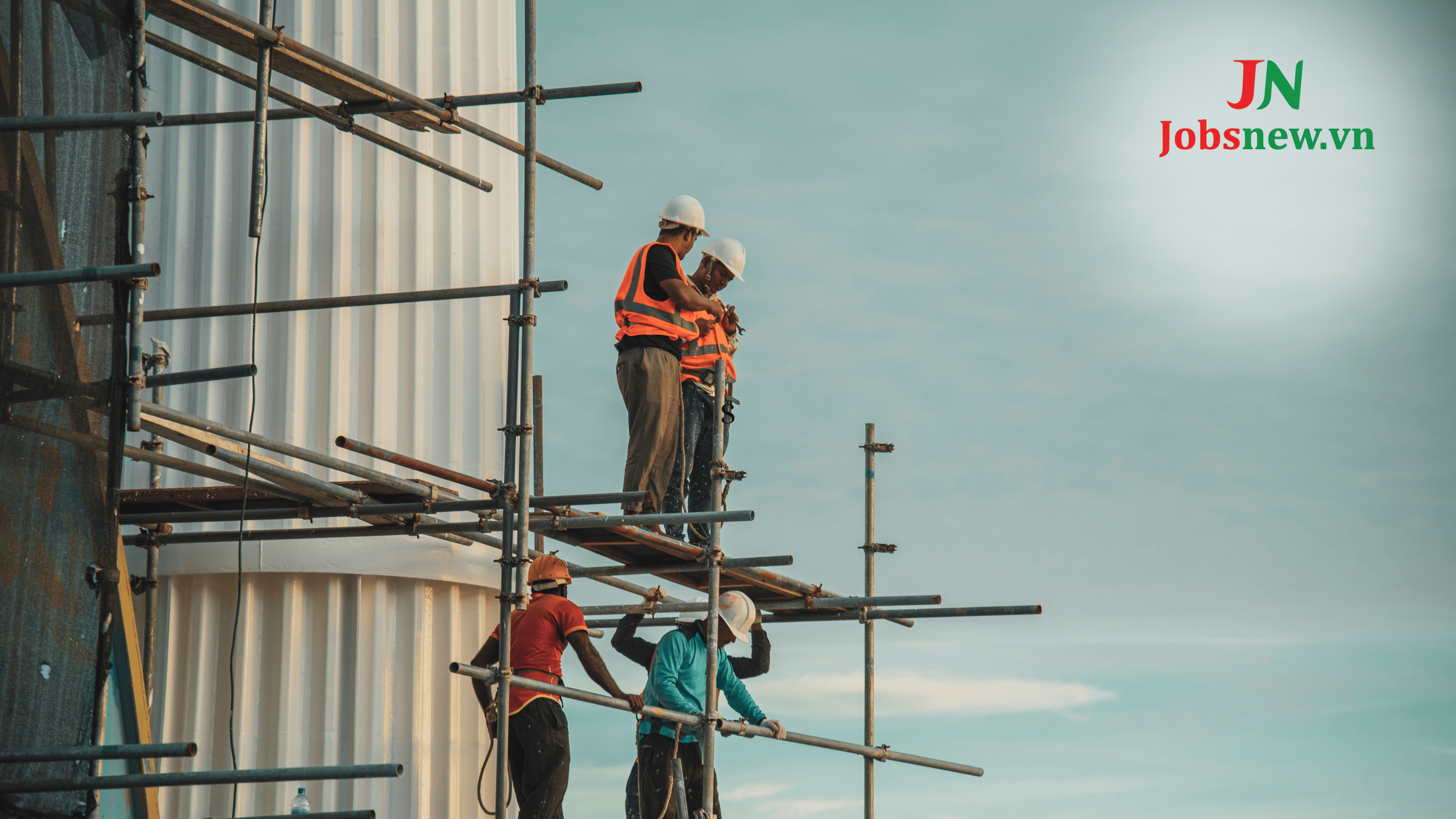 Người lao động cần làm gì để đủ điều kiện hưởng bảo hiểm thất nghiệp?