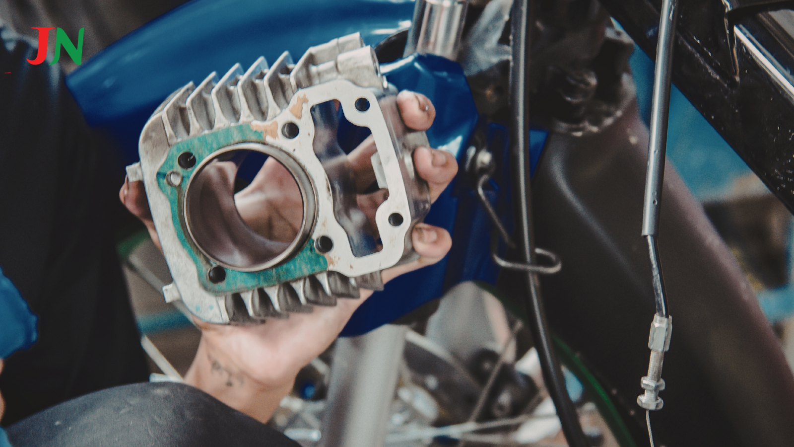 Cơ khí chế tạo: 5 bí quyết trở thành kỹ sư quyền lực năm 2026 ANH WEB TS HUTECH 2026 02 27T151244.301