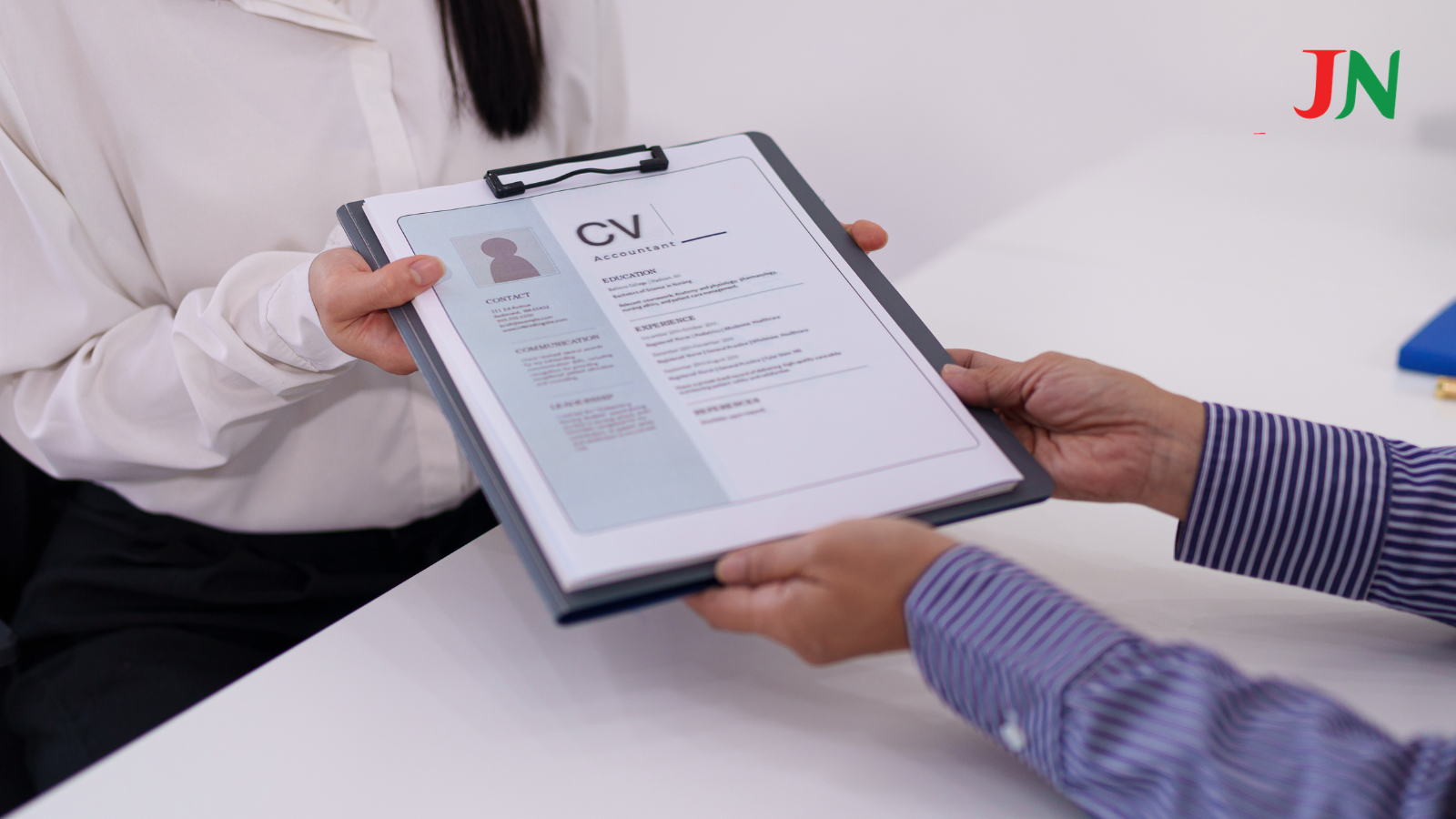 ANH WEB TS HUTECH 2026 04 02T162038.355