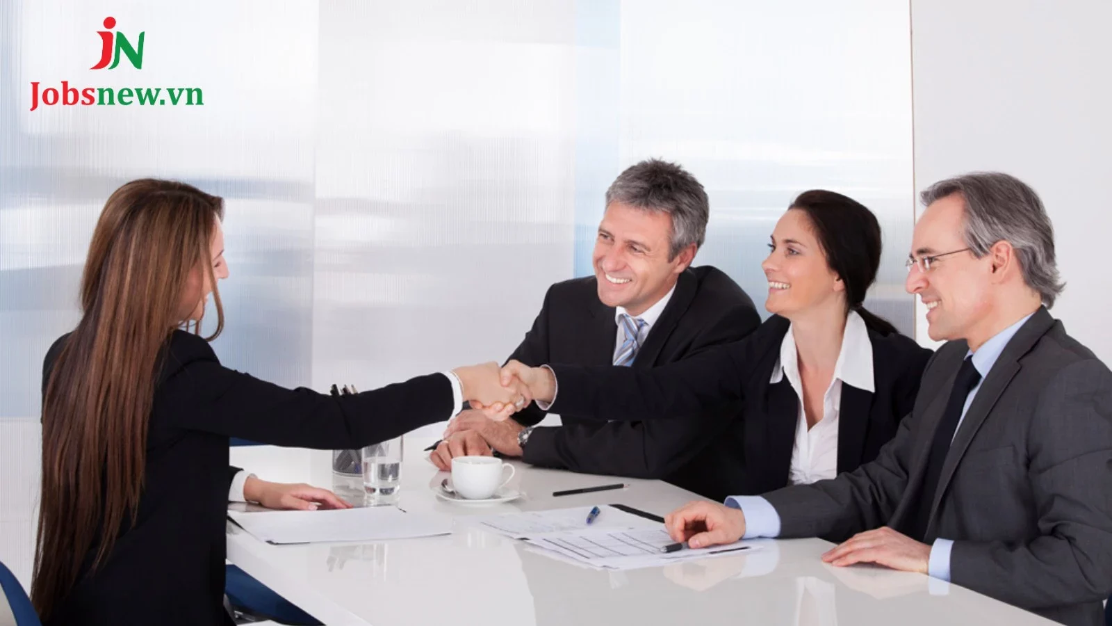 Mục Tiêu Nghề Nghiệp: Hướng Dẫn Chi Tiết Từ Xác Định Đến Viết CV